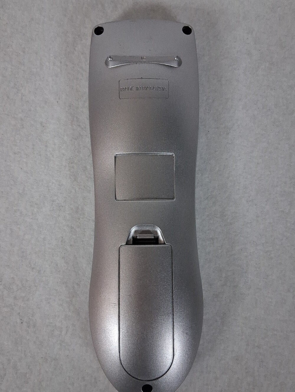 Toshiba SE-R0066 Remote Control Genuine OEM Silver TESTED DVD/VCR Combo Silver - Picture 2 of 4